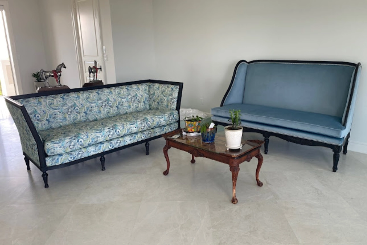 A living room with two couches and a coffee table.